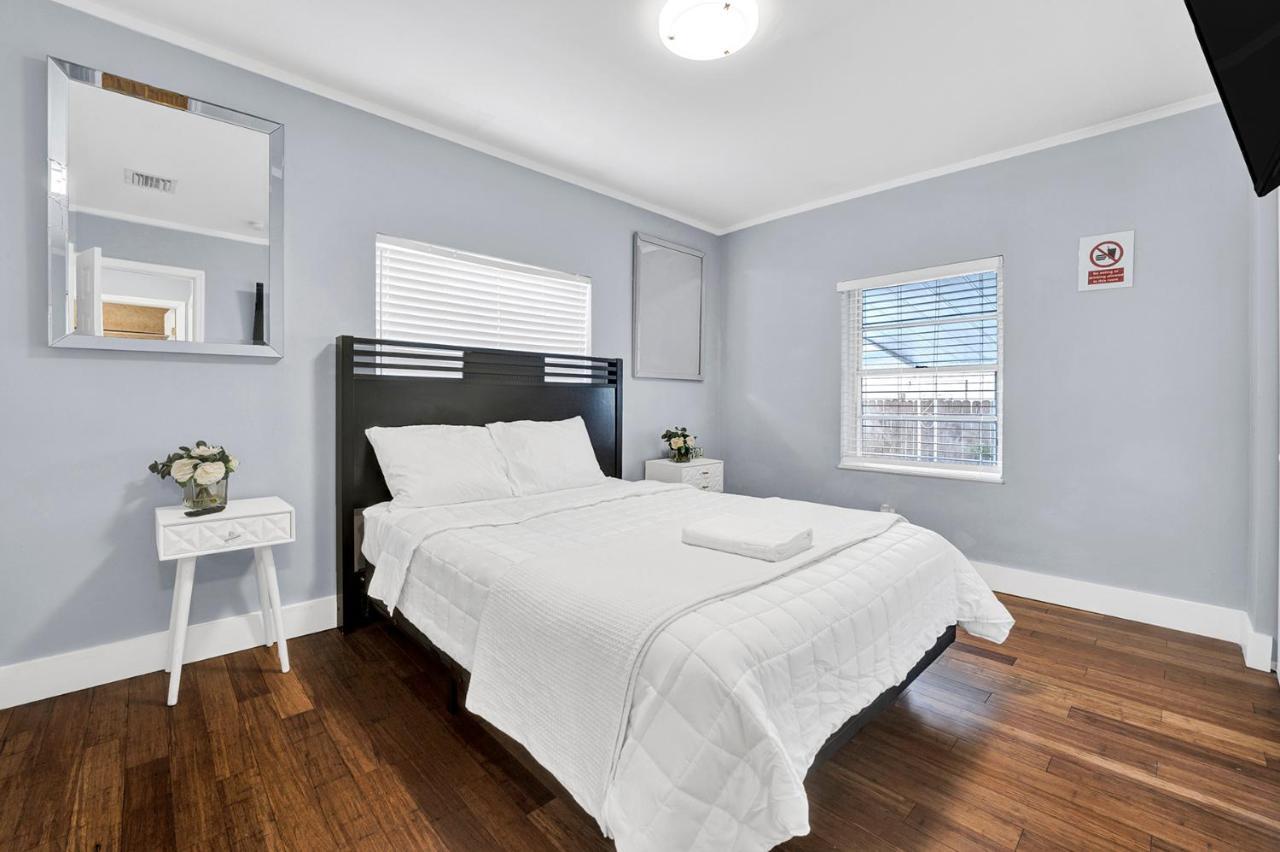 Very Modern Buena Vista Gem Near Wynwood Villa Miami Bagian luar foto