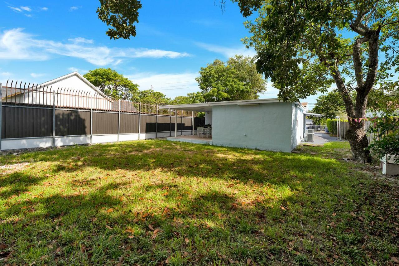 Very Modern Buena Vista Gem Near Wynwood Villa Miami Bagian luar foto